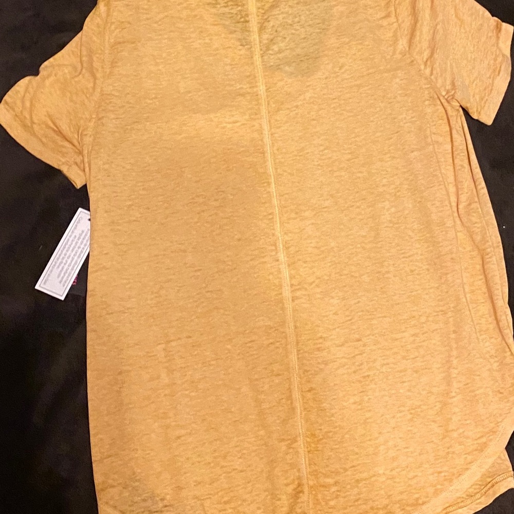 New No Boundaries Juniors'  v-neck pocket tee - Picture 6 of 8